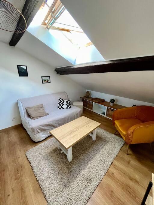 Appartement Cosy Hypercentre Place St Pierre Saumur Exterior foto